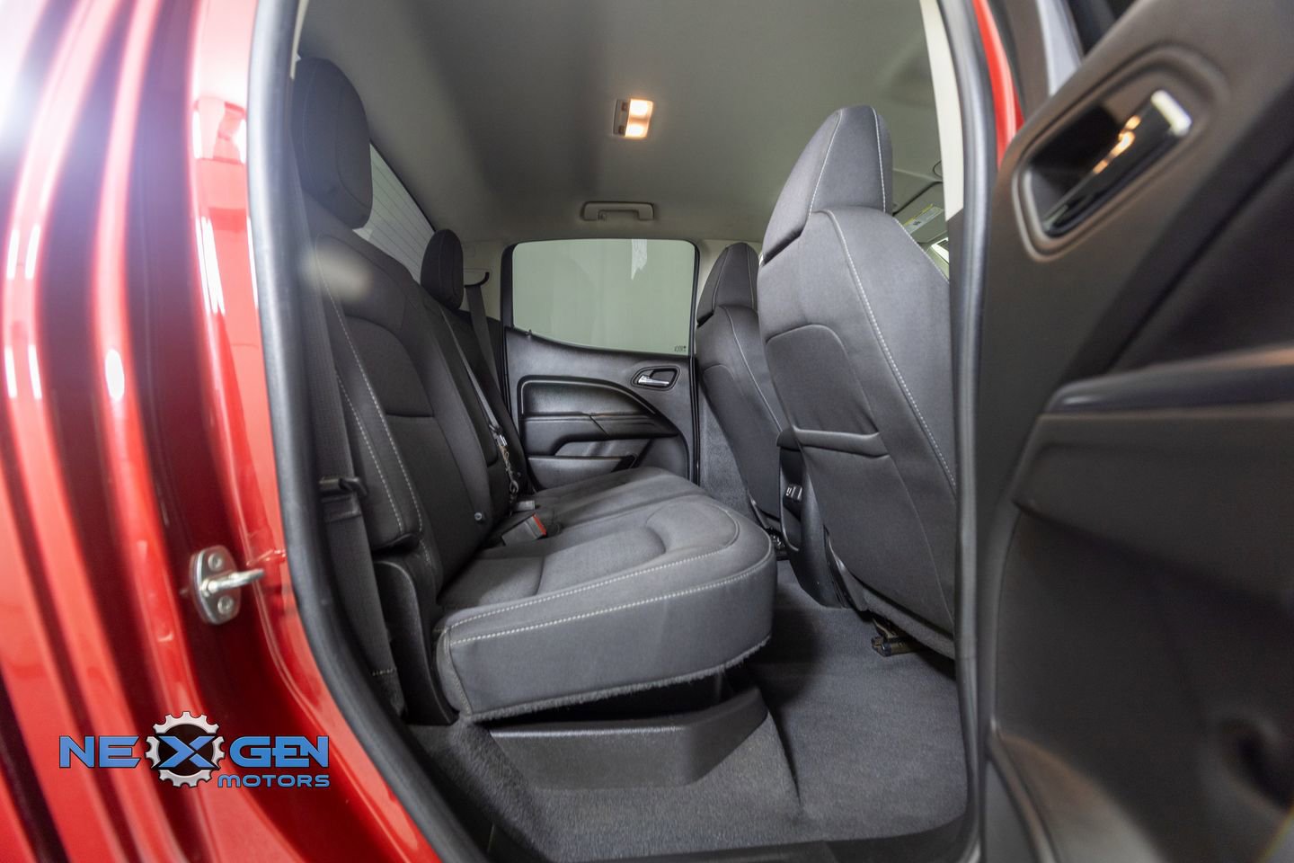 Used 2020 GMC Canyon SLE w/ Elevation Edition image 34