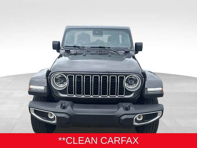Used 2025 Jeep Wrangler Sahara image 2