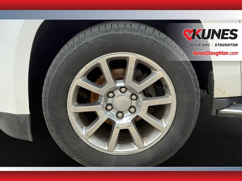 Used 2017 GMC Yukon XL Denali w/ Open Road Package AWD/4WD image 11