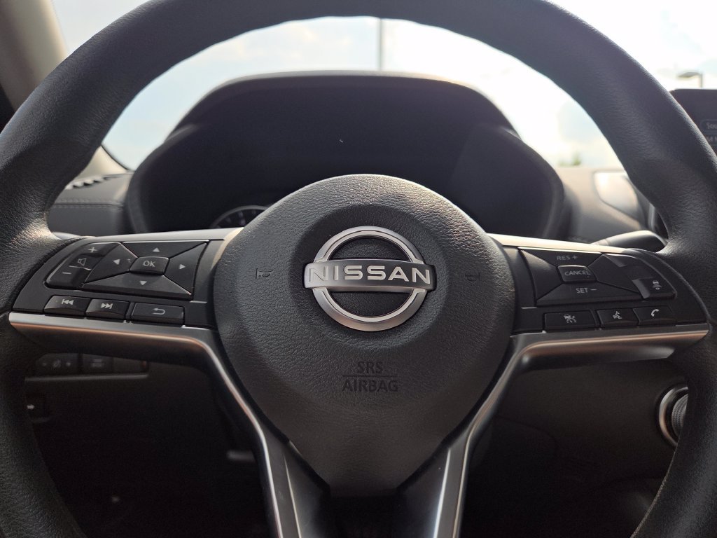 Certified 2025 Nissan Sentra SV FWD image 31