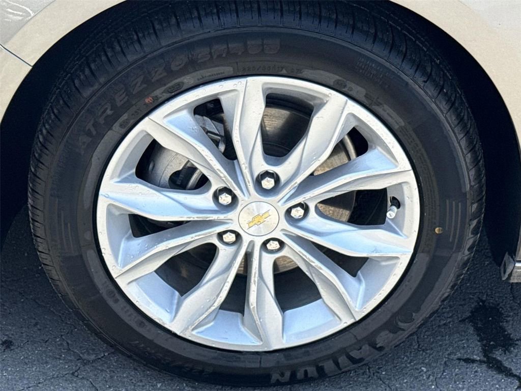 Used 2025 Chevrolet Malibu LT FWD image 30