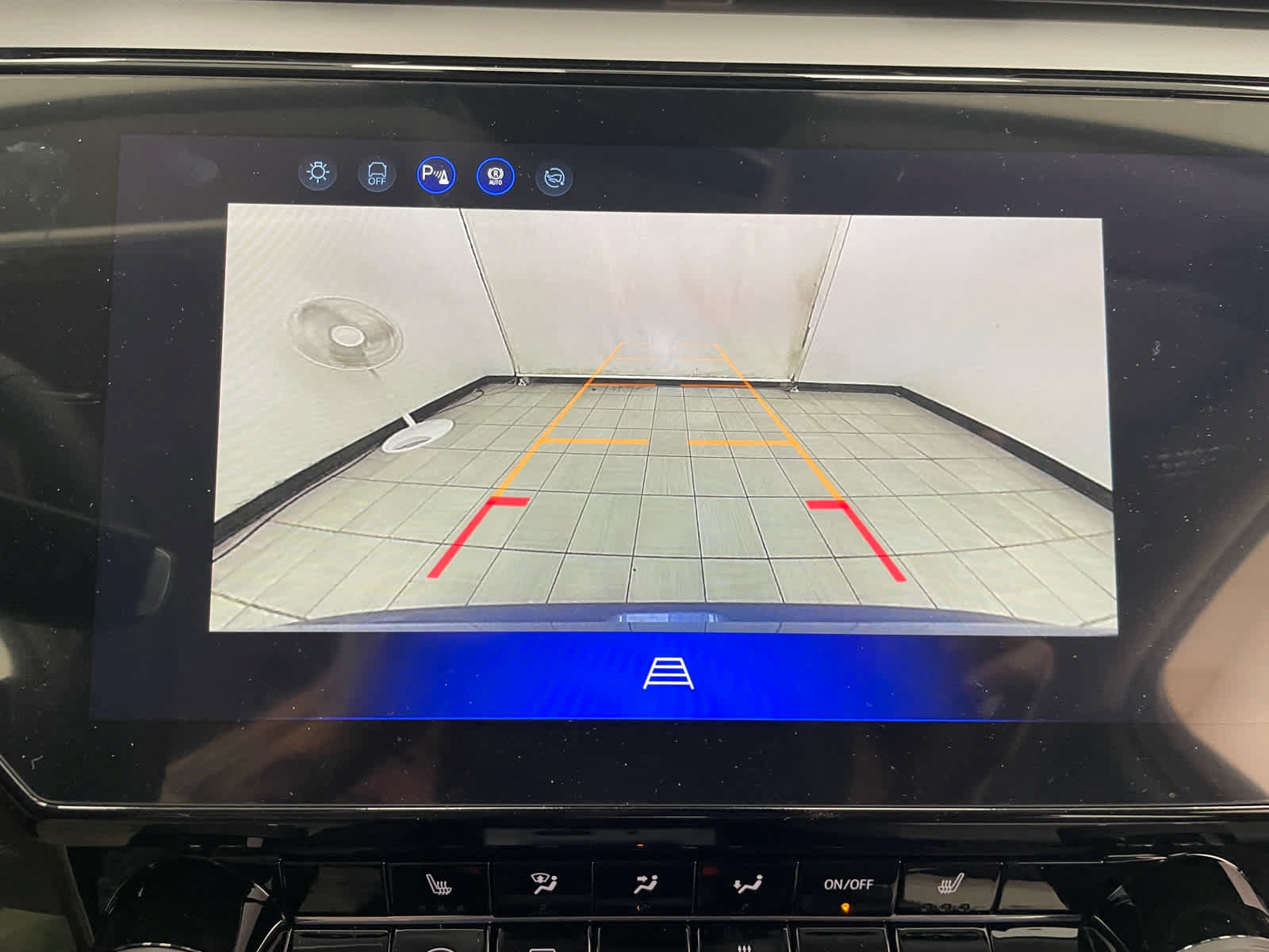 New 2027 Chevrolet Bolt LT w/ Comfort Package FWD image 5
