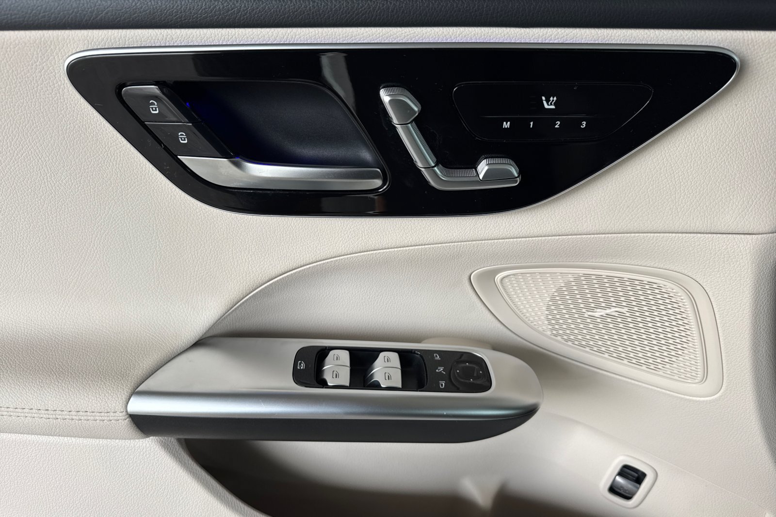 Used 2026 Mercedes-Benz C 300 Sedan image 11