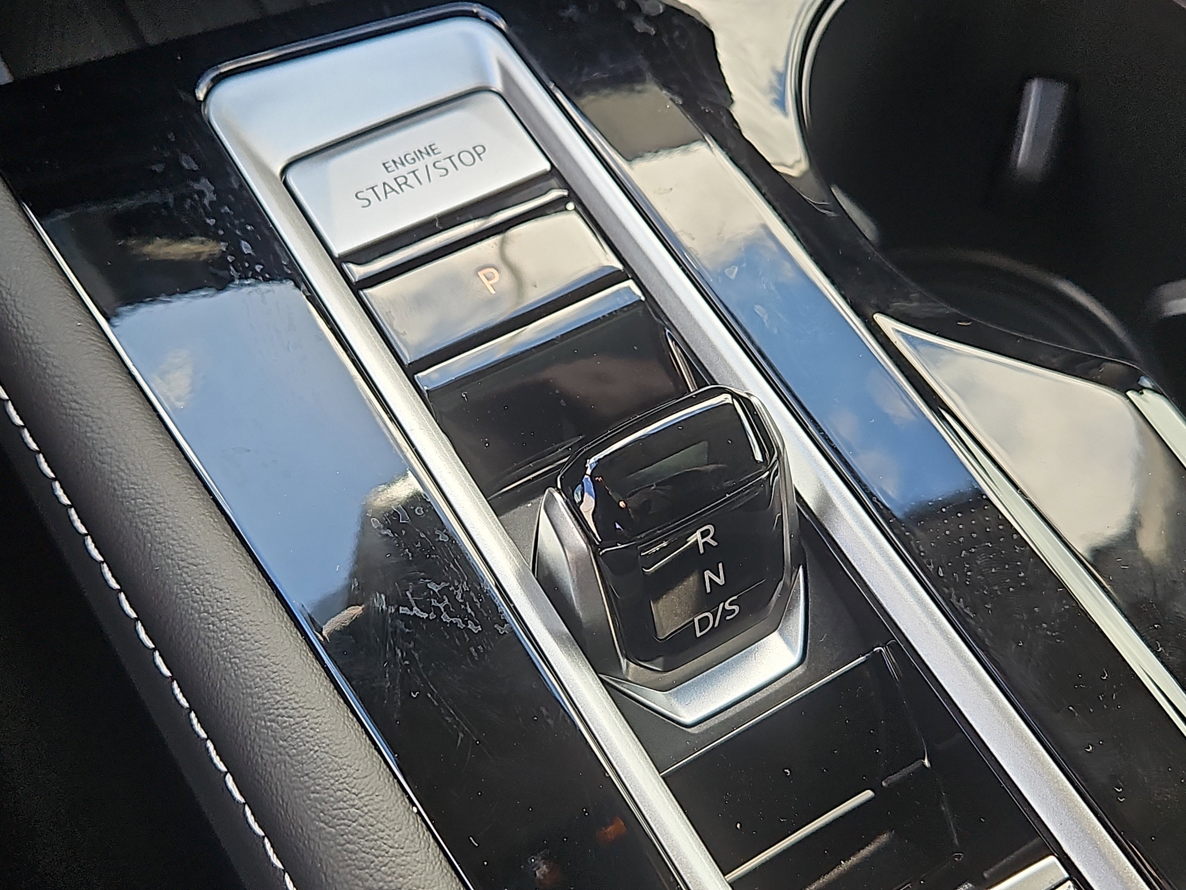 New 2026 Volkswagen Atlas SEL Premium R-Line image 20