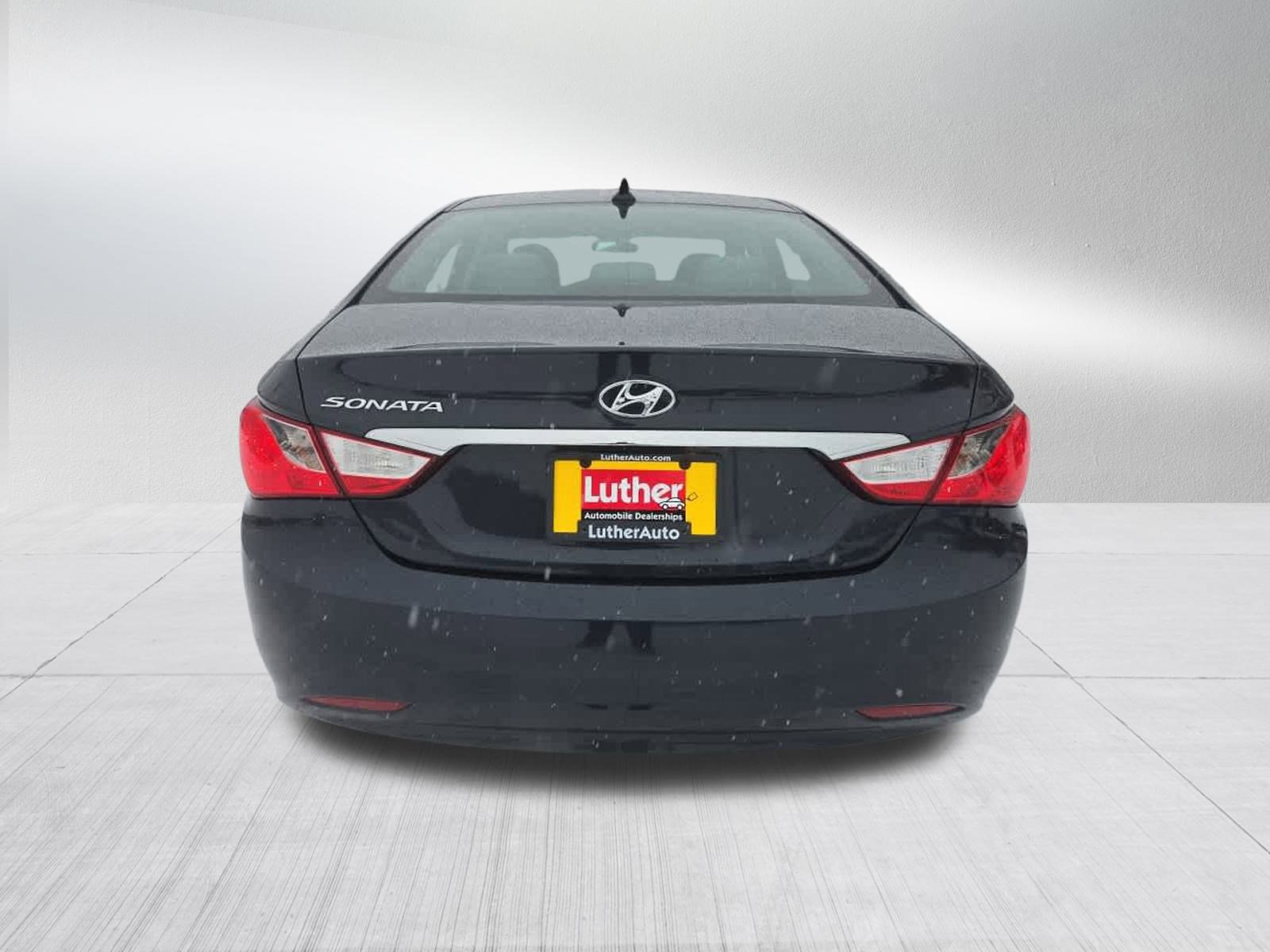 Used 2011 Hyundai Sonata GLS image 4