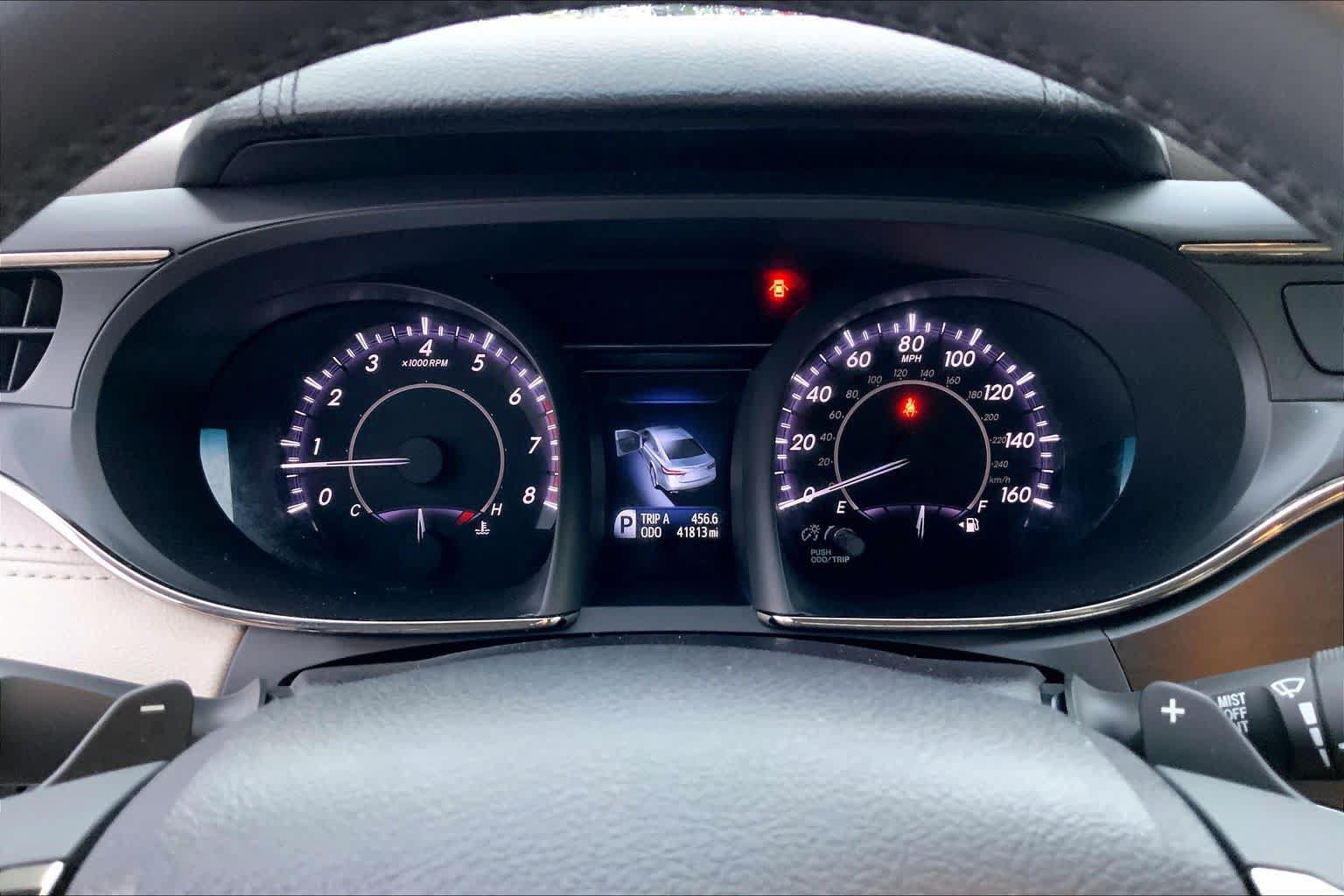 Used 2016 Toyota Avalon XLE FWD image 25