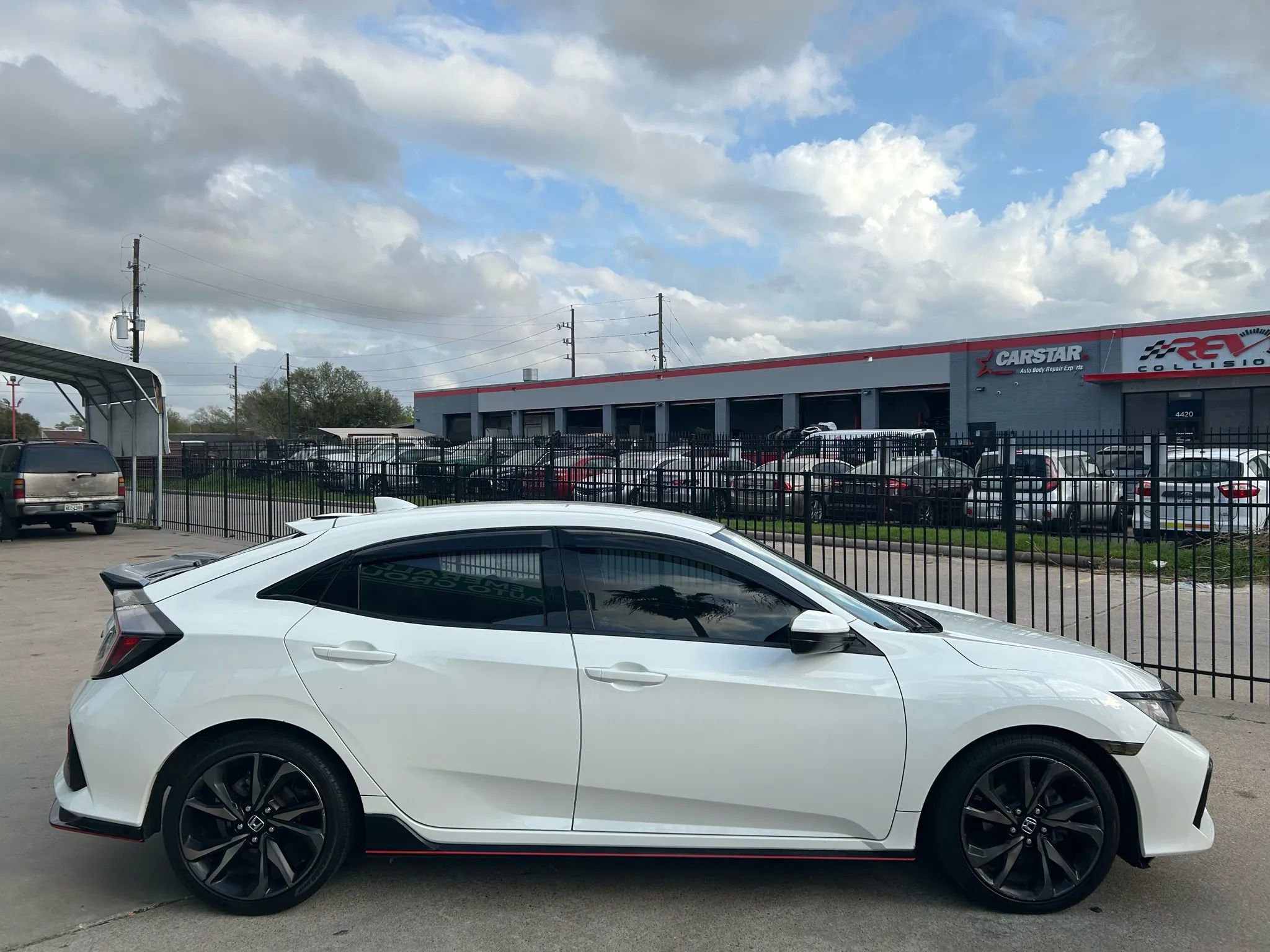 Used 2017 Honda Civic Sport image 7