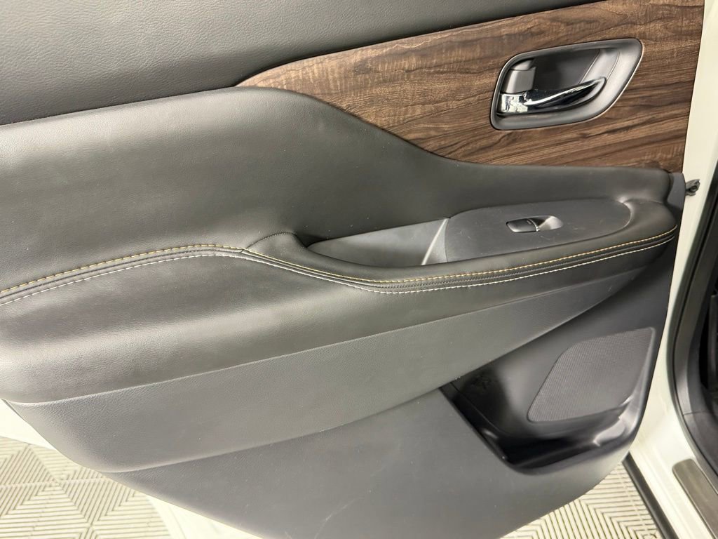 Used 2023 Nissan Murano Platinum w/ Cargo Package image 27