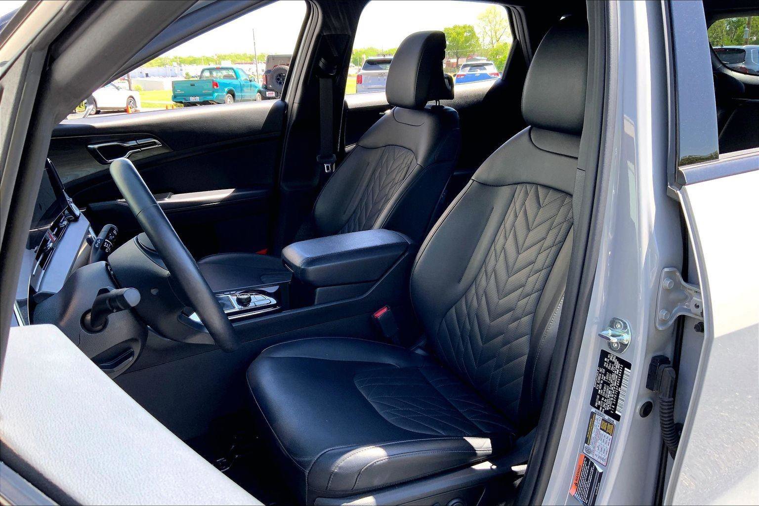 Used 2024 Kia Sportage X-Pro AWD/4WD image 23