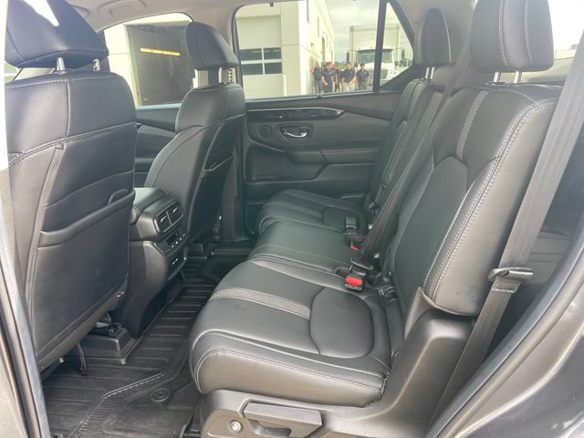 Used 2025 Honda Pilot EX-L image 28