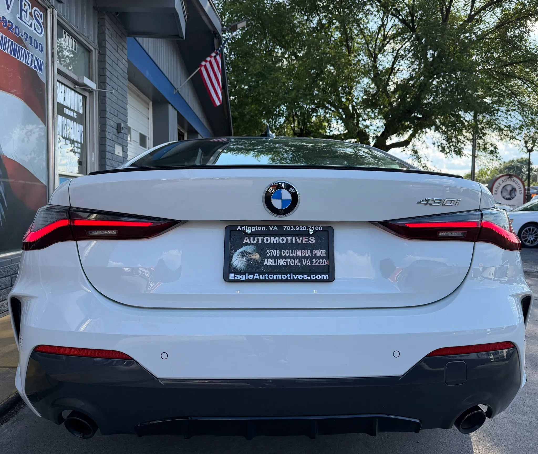 Used 2023 BMW 430i Coupe w/ M Sport Package RWD image 4