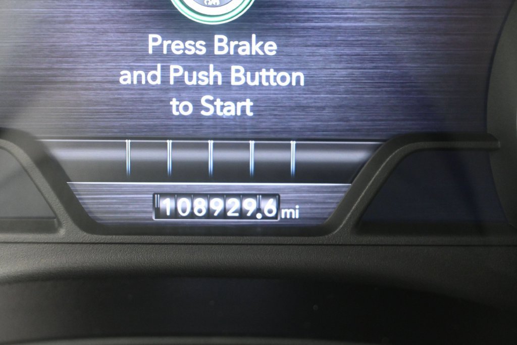 Used 2019 RAM 1500 Laramie RWD image 12
