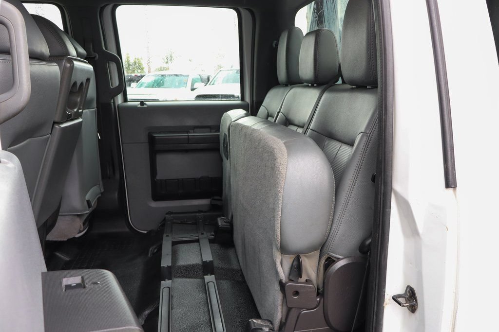 Used 2011 Ford F550 4x4 Crew Cab Super Duty w/ Payload Upgrade Pkg image 30
