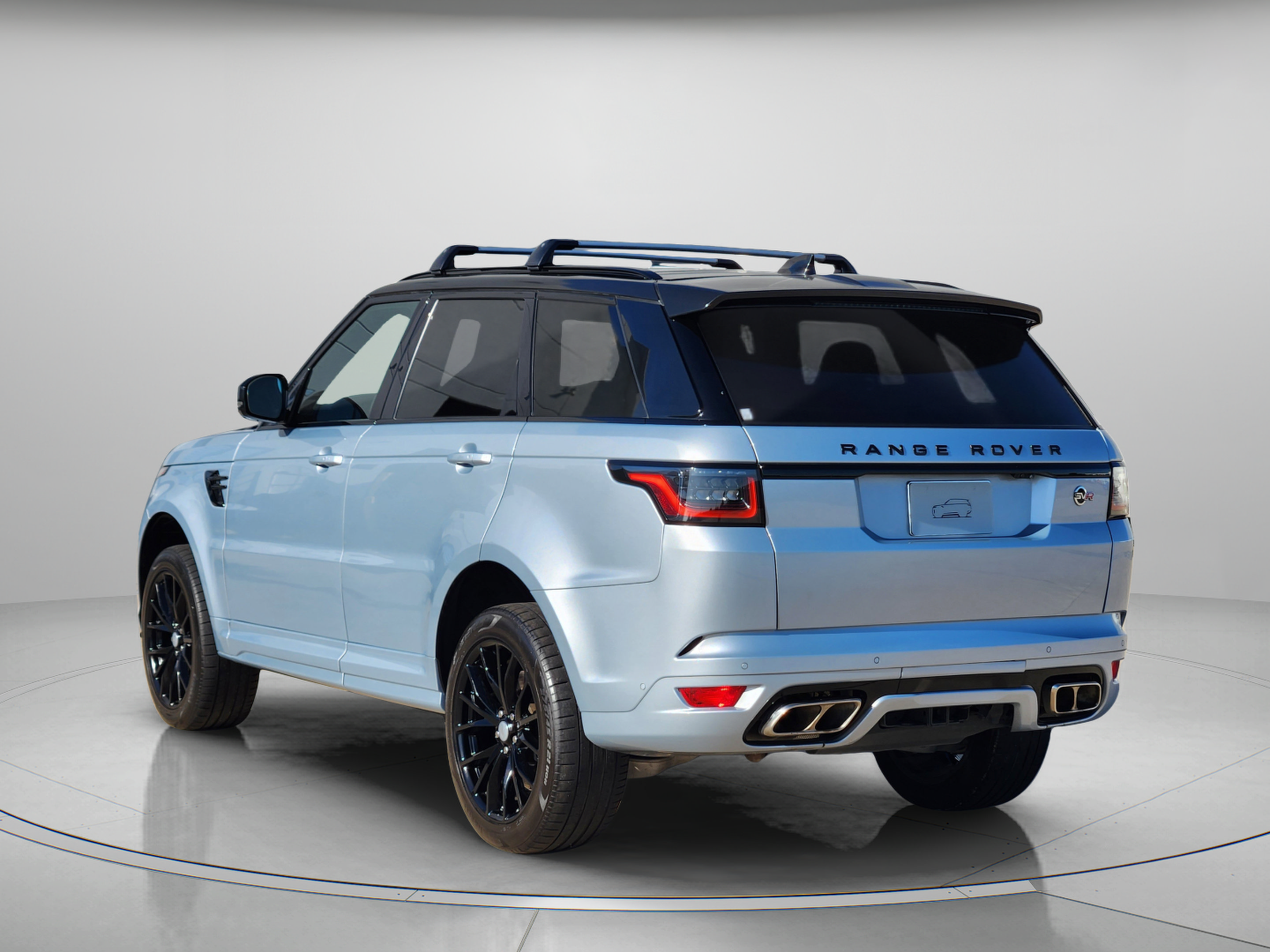 Certified 2022 Land Rover Range Rover Sport SVR AWD/4WD image 3