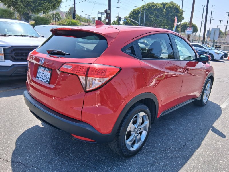 Used 2017 Honda HR-V EX image 6