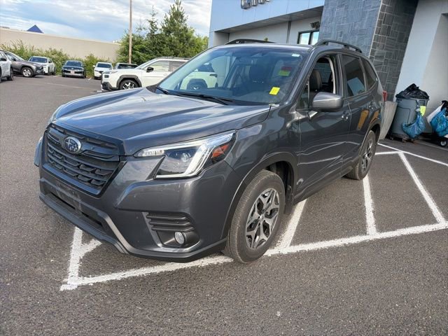 Used 2023 Subaru Forester Premium AWD/4WD image 3