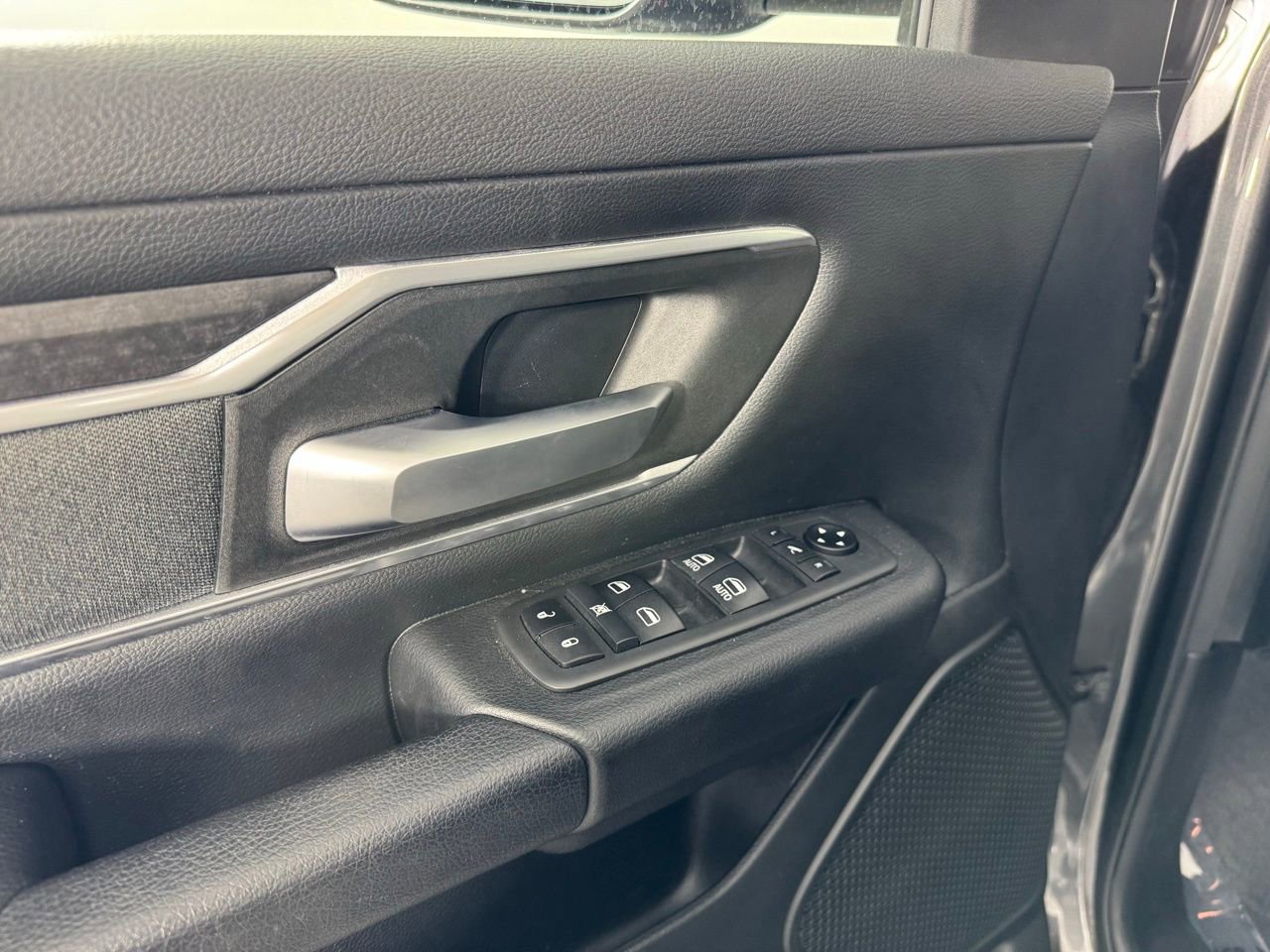 Used 2021 RAM 1500 Big Horn image 15