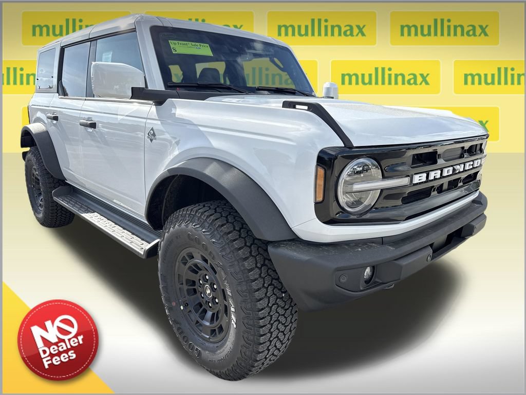New 2026 Ford Bronco Outer Banks w/ Sasquatch Package AWD/4WD image 1