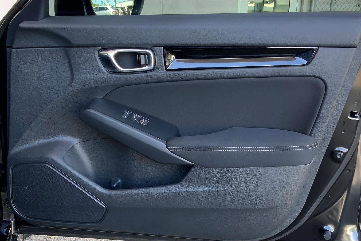 Used 2025 Honda Civic Sport image 23