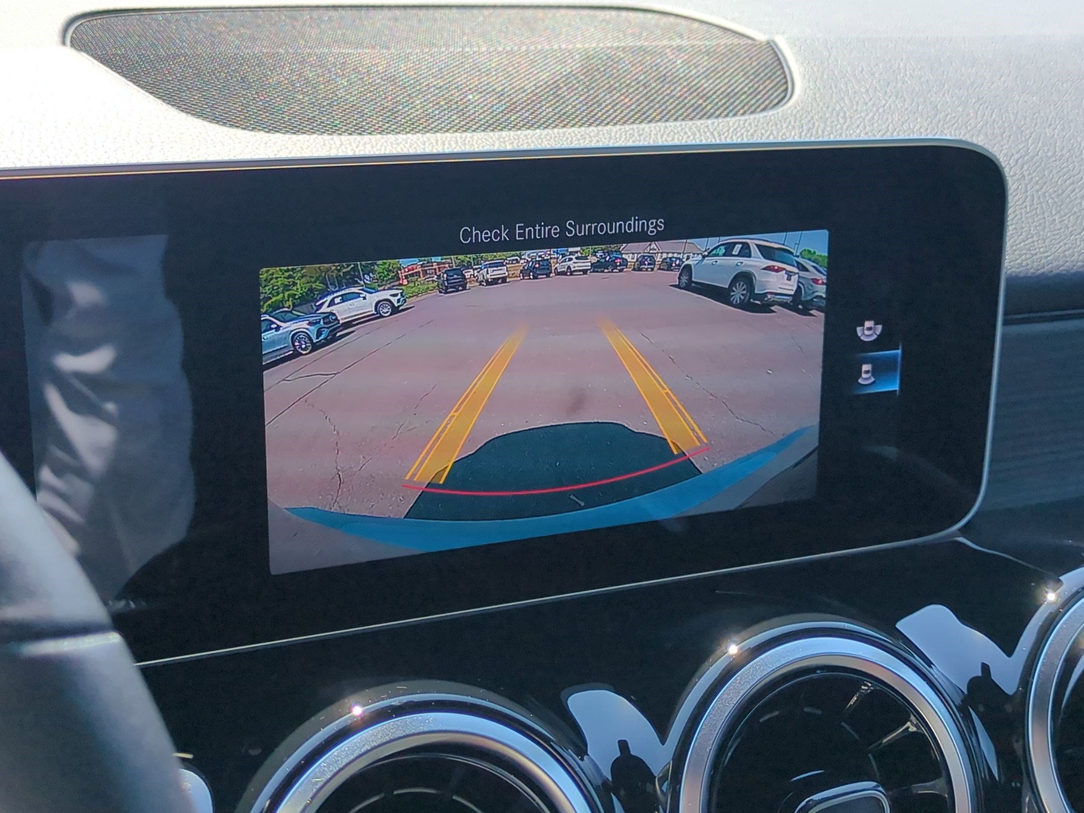 Used 2020 Mercedes-Benz GLB 250 4MATIC image 23