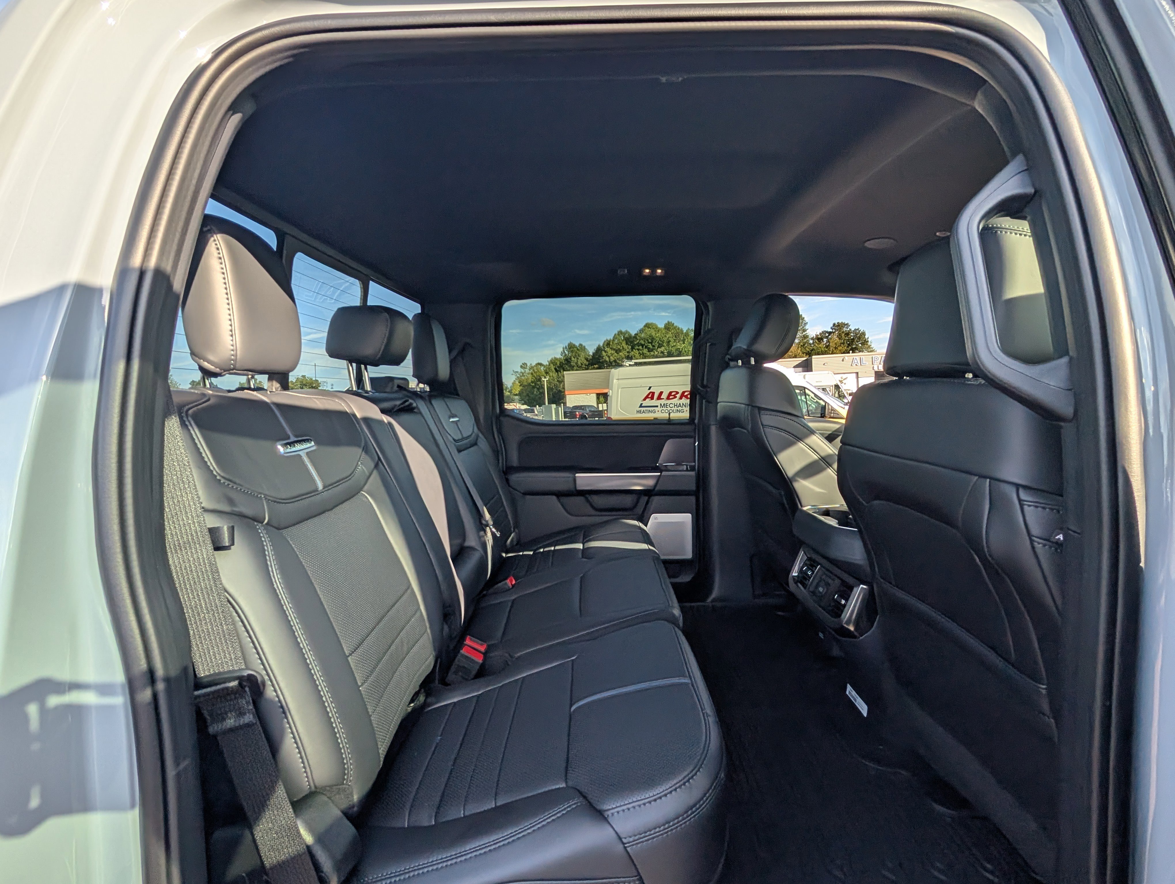 New 2026 Ford F250 Platinum w/ Tremor Off-Road Package image 8