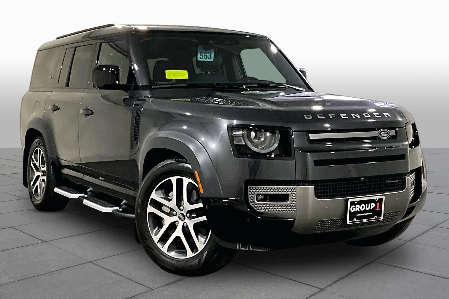 Used 2023 Land Rover Defender 130 X-Dynamic SE AWD/4WD image 2