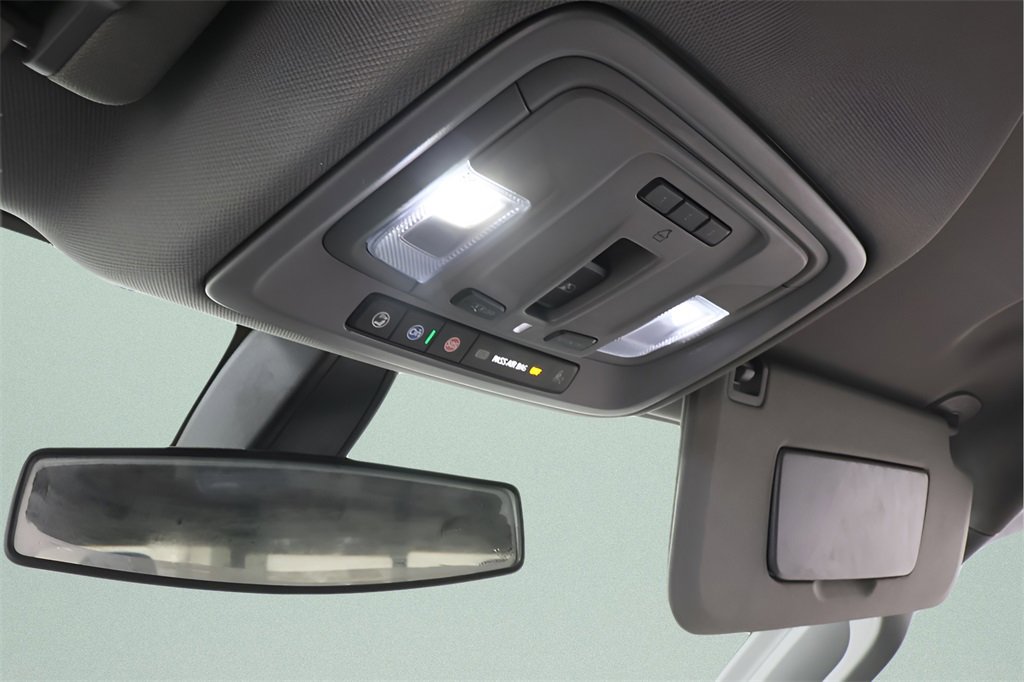 Used 2020 Chevrolet Silverado 1500 RST image 14