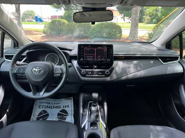 Used 2022 Toyota Corolla LE FWD image 25