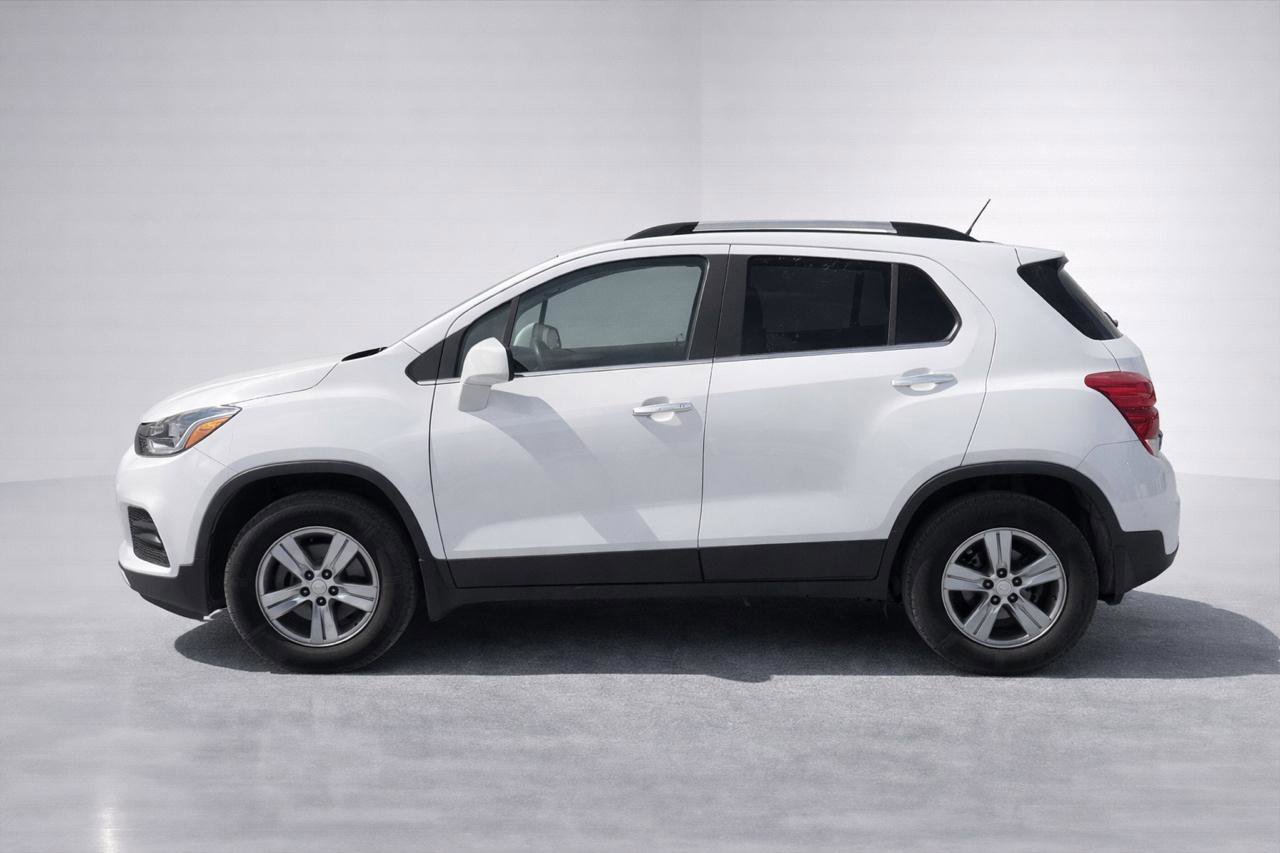 Used 2020 Chevrolet Trax LT w/ Driver Confidence Package image 2