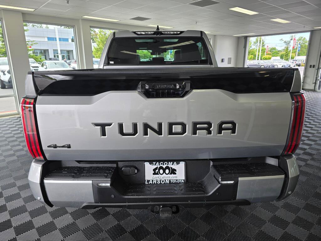 Used 2023 Toyota Tundra Platinum AWD/4WD image 4