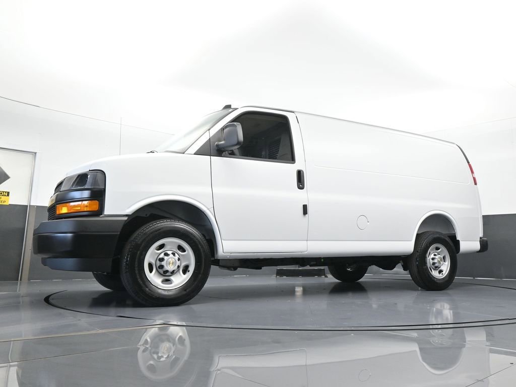 New 2025 Chevrolet Express 2500 w/ Driver Convenience Package image 39