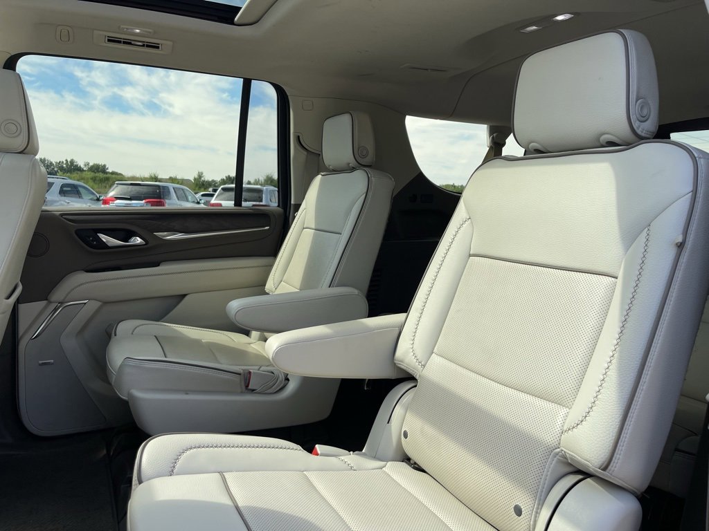Used 2023 GMC Yukon XL Denali w/ Max Trailering Package image 28