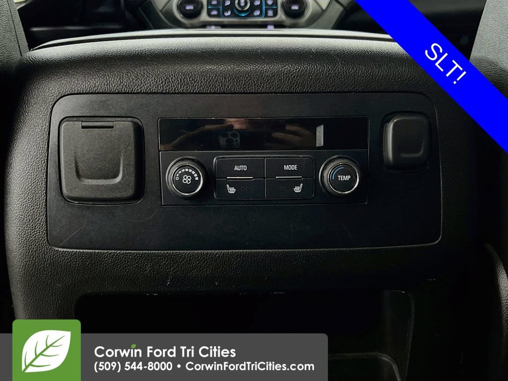 Used 2017 GMC Yukon SLT AWD/4WD image 31