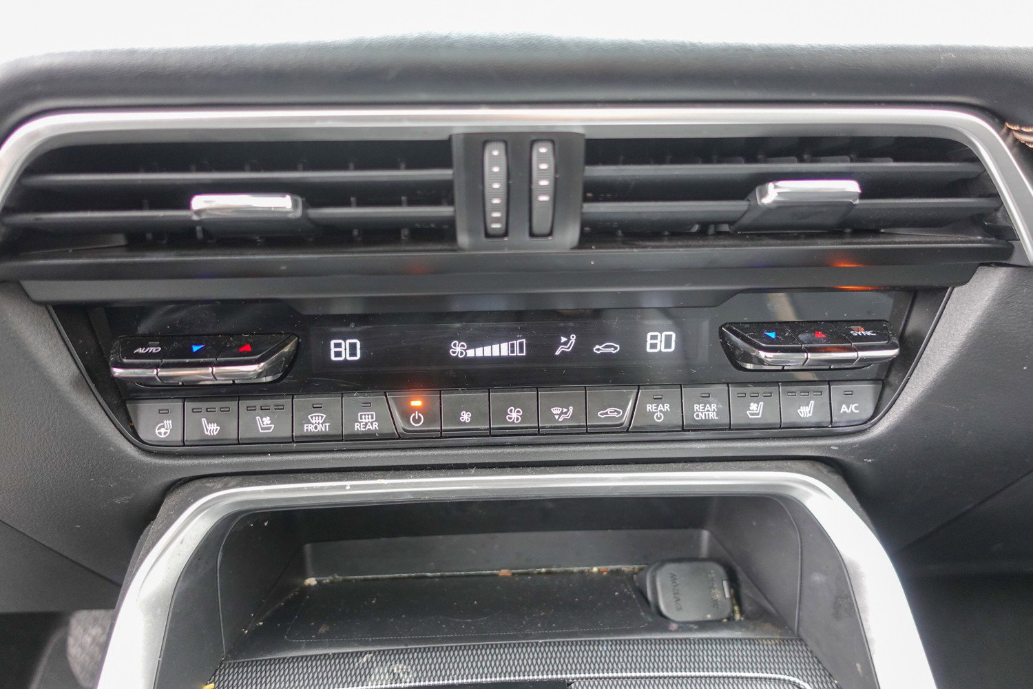 Used 2024 MAZDA CX-90 Plug-In Hybrid w/ Premium Plus image 19