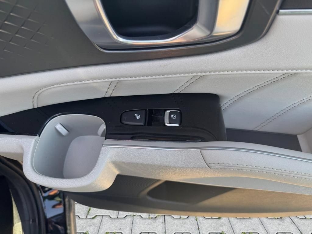 Certified 2023 Kia Sorento SX Prestige AWD/4WD image 35