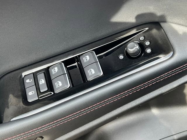 Used 2025 Jeep Wagoneer S Launch Edition image 18