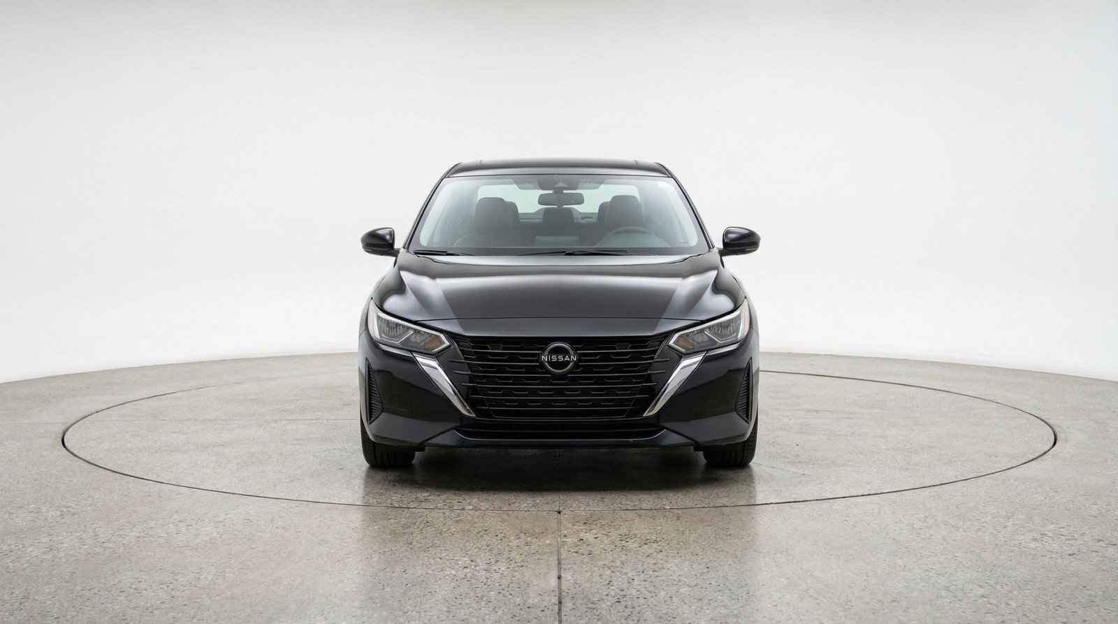 Used 2025 Nissan Sentra SV image 2