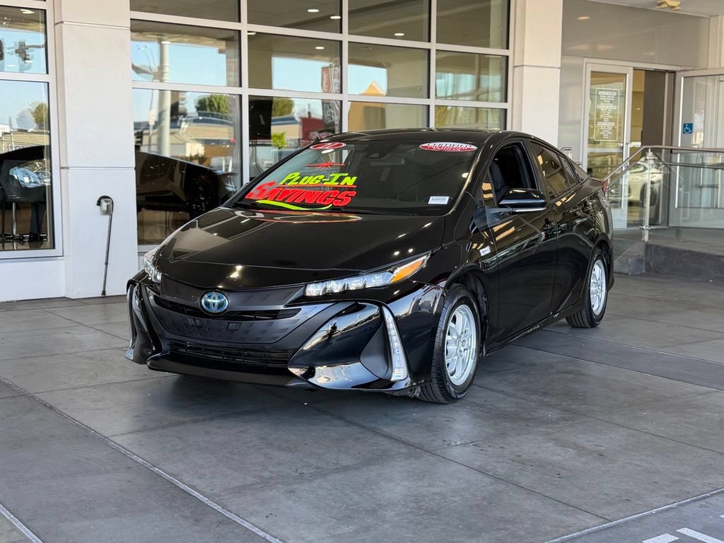 Certified 2021 Toyota Prius Prime LE FWD image 2