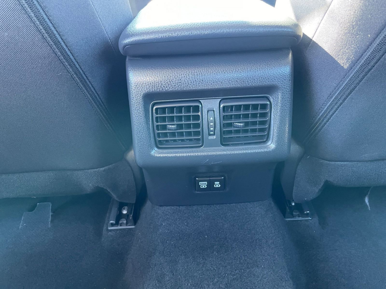 Used 2025 Toyota Camry LE image 24