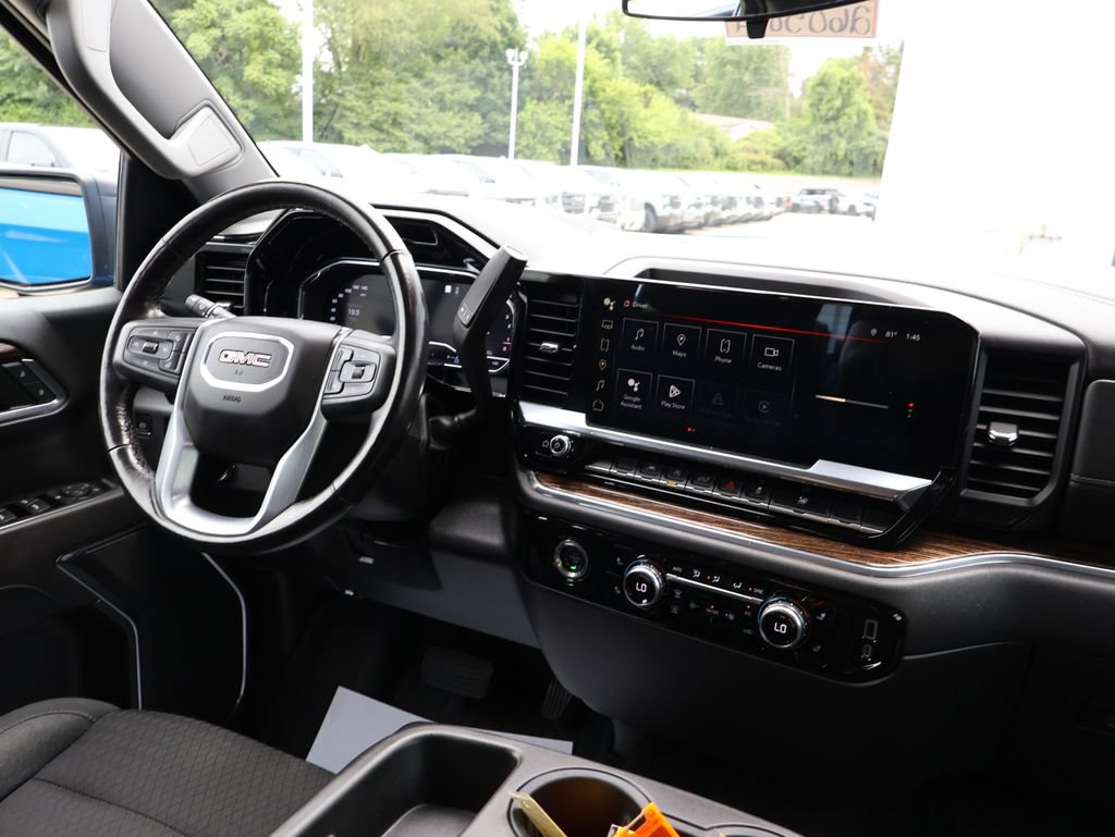 Certified 2022 GMC Sierra 1500 Elevation w/ LPO, Elevation Black Package AWD/4WD image 31