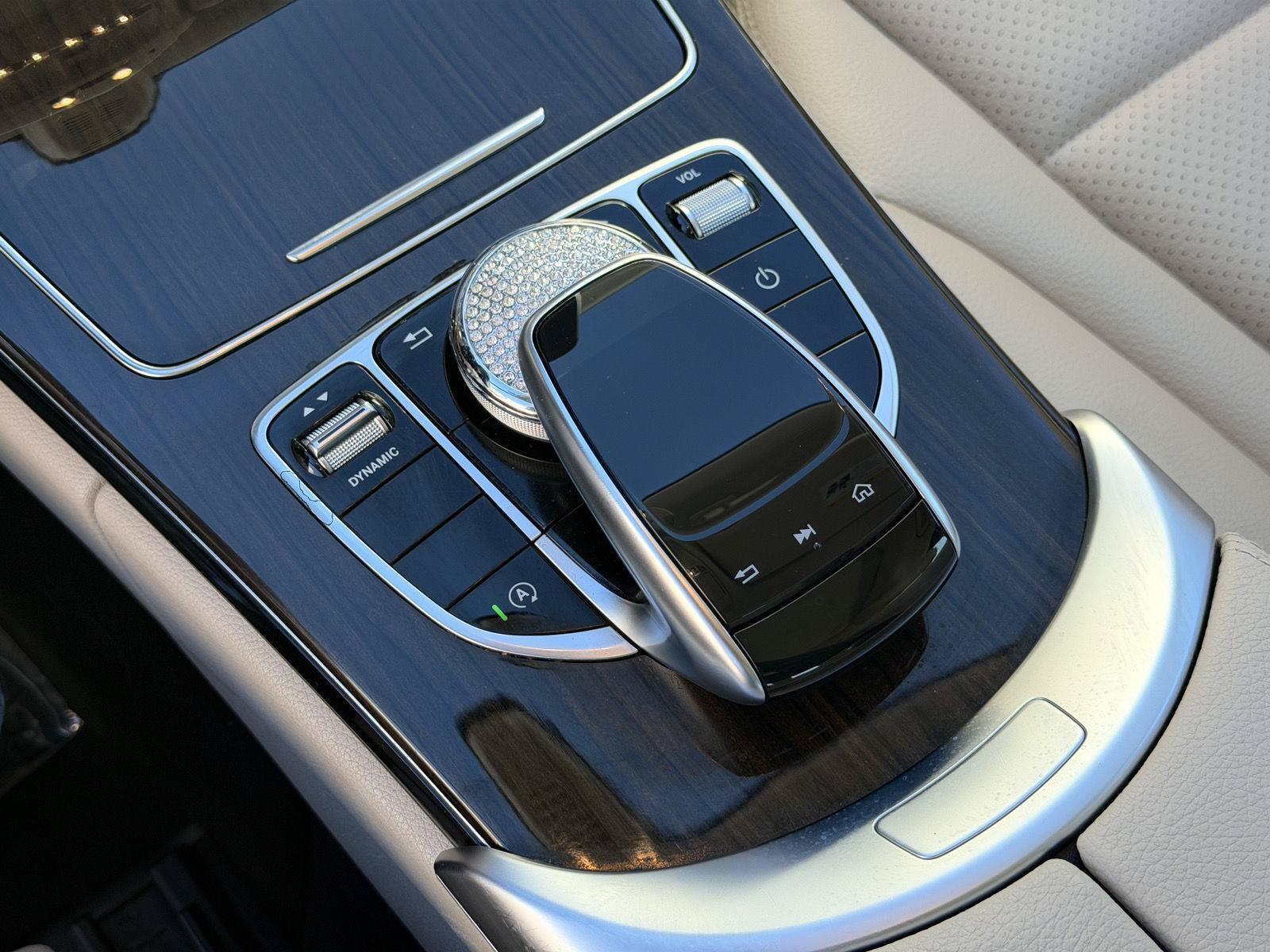 Used 2019 Mercedes-Benz C 300 4MATIC Sedan image 22