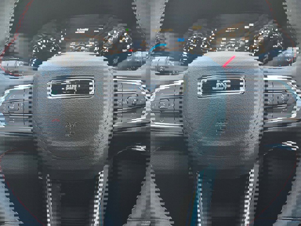 Used 2023 Jeep Compass Trailhawk image 18