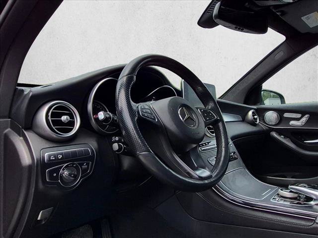 Used 2018 Mercedes-Benz GLC 300 4MATIC image 10