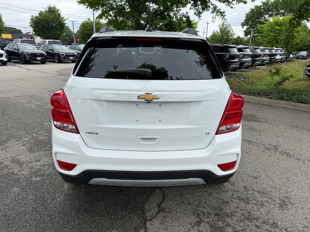 Used 2020 Chevrolet Trax LT w/ LT Convenience Package FWD image 4