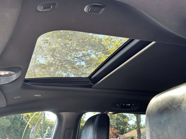Used 2025 Chrysler Pacifica Limited FWD image 11