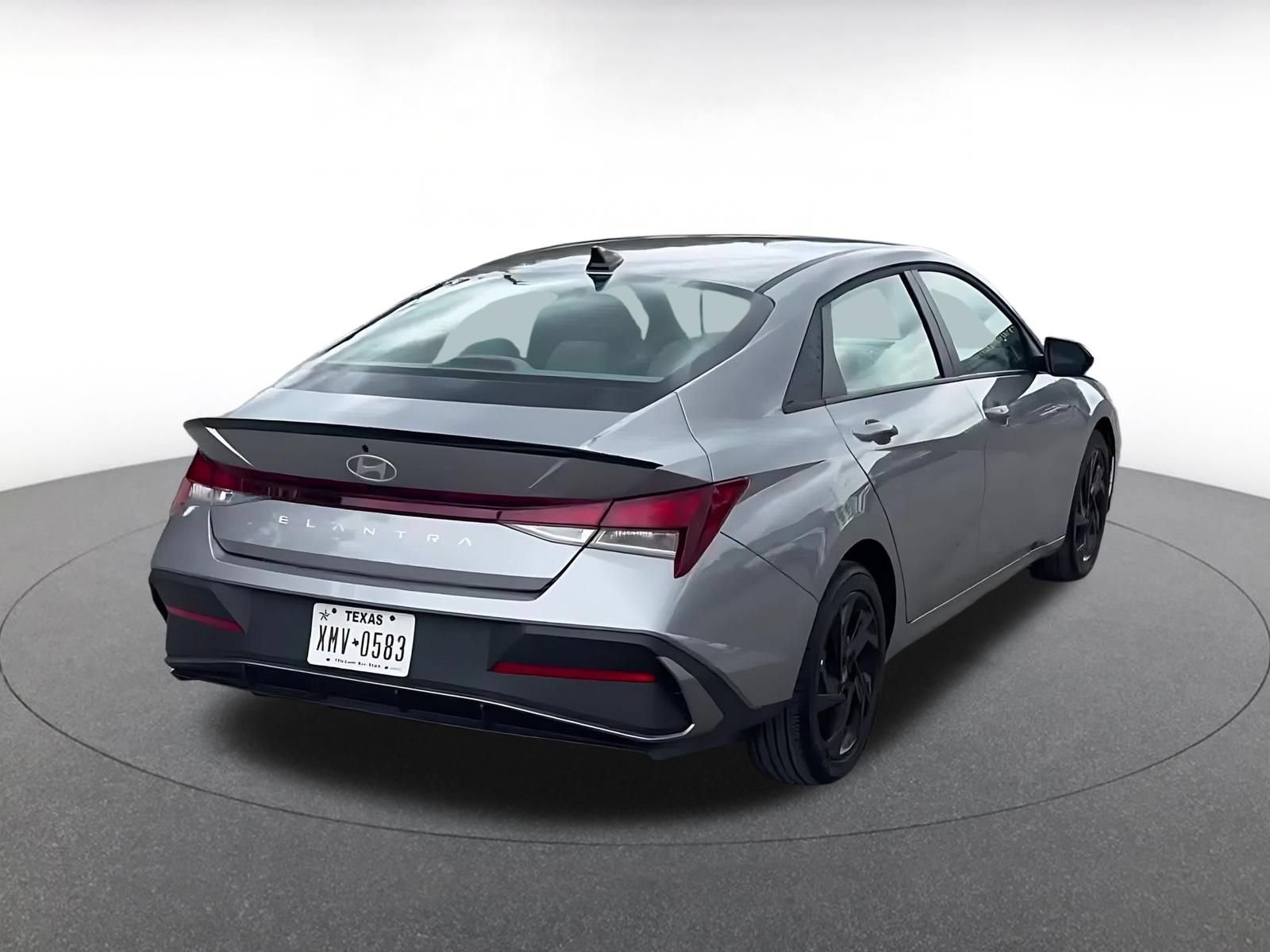 Used 2026 Hyundai Elantra Sport FWD image 15