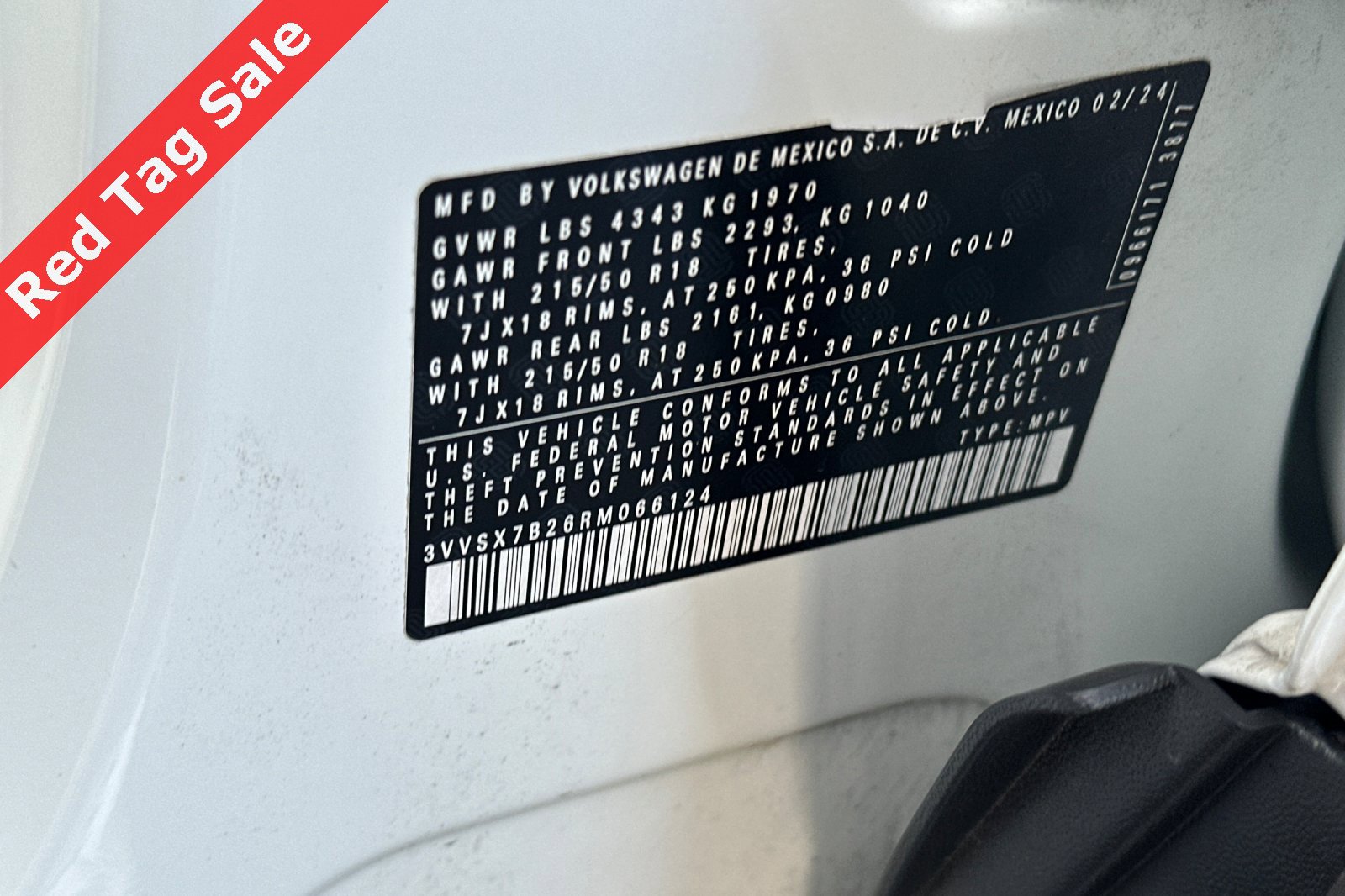 Certified 2024 Volkswagen Taos SE image 32