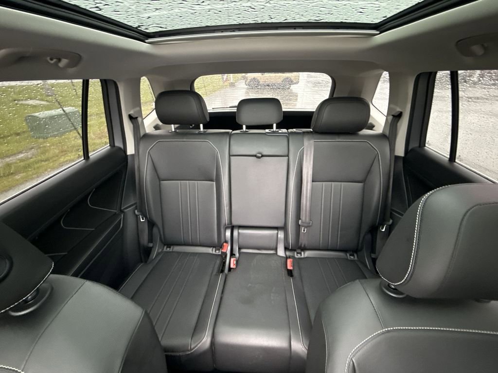 Used 2022 Volkswagen Tiguan SE w/ Panoramic Sunroof Package AWD/4WD image 25