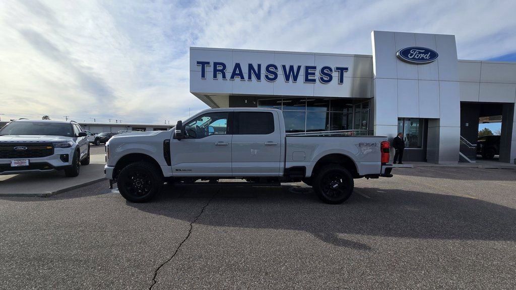 New 2026 Ford F250 Lariat w/ Black Appearance Package AWD/4WD image 2