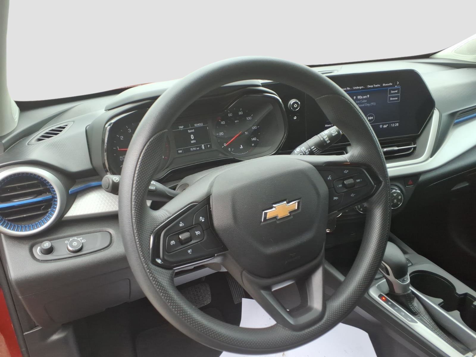 Certified 2024 Chevrolet Trax LS w/ LS Convenience Package image 13